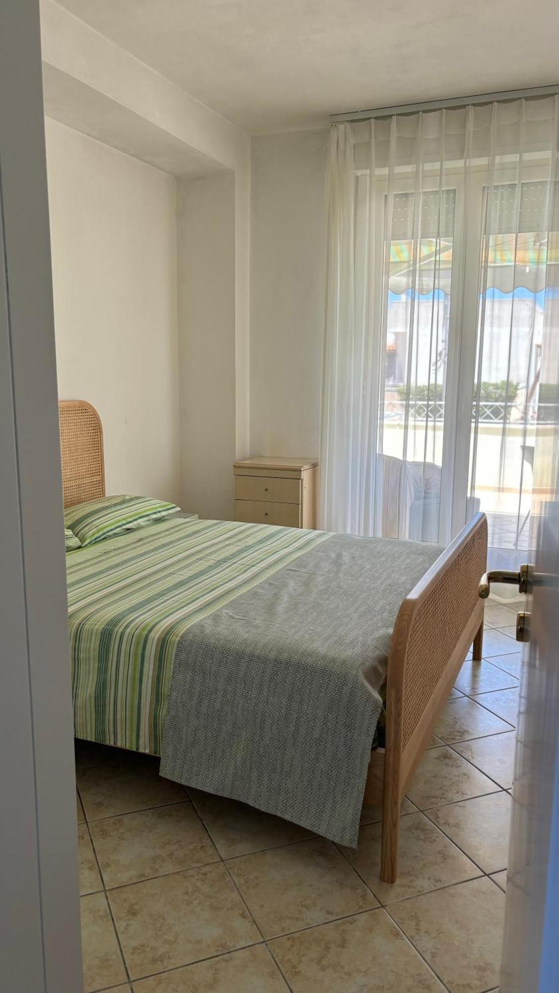 Casa Vacanze Torre Dell Orso Piazza 100M Dal Mare Torre dell'Orso Esterno foto